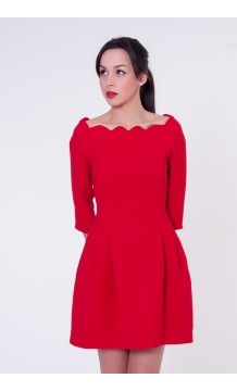 Vestido ondas en escote. Rojo